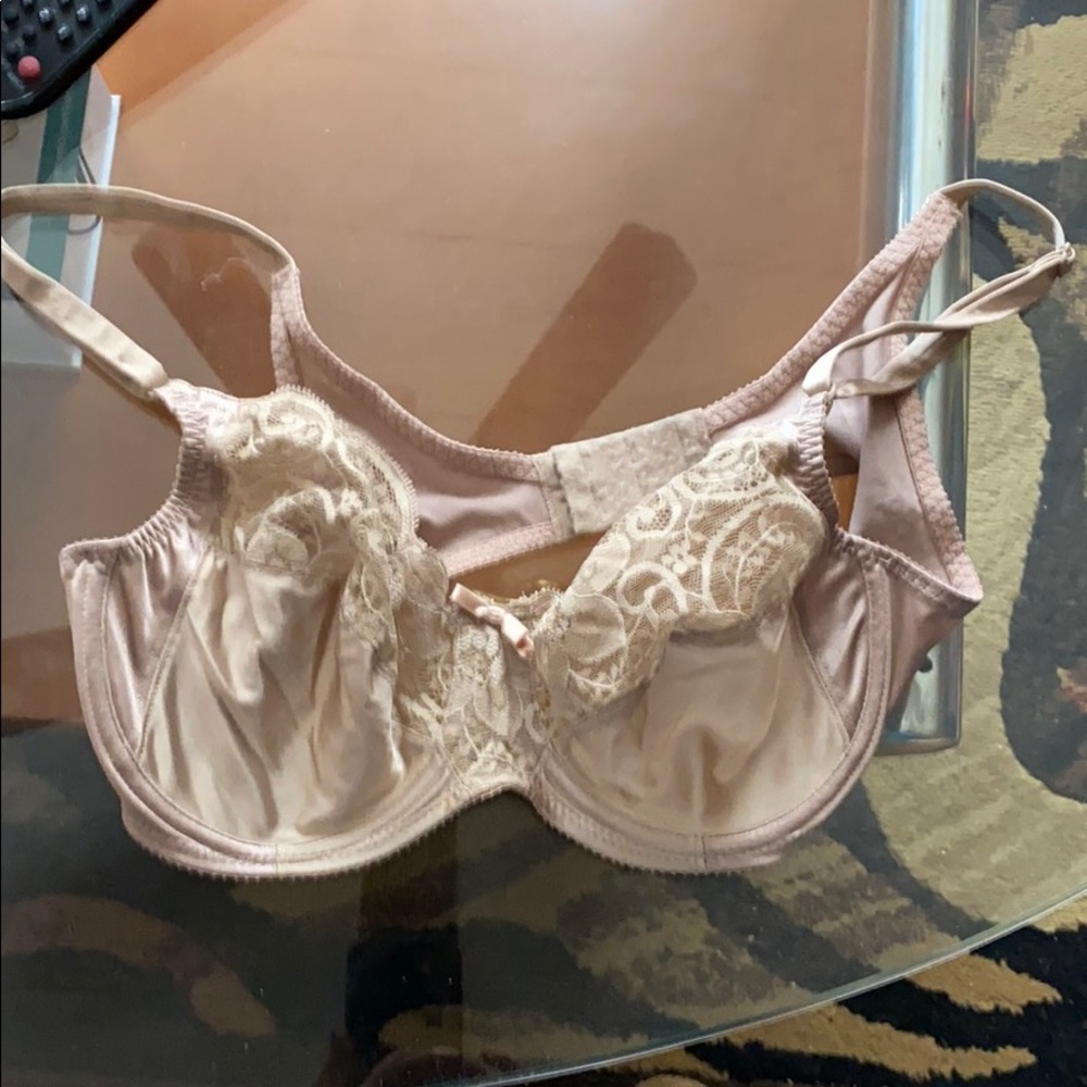 Gemart Bras tan color soft pads